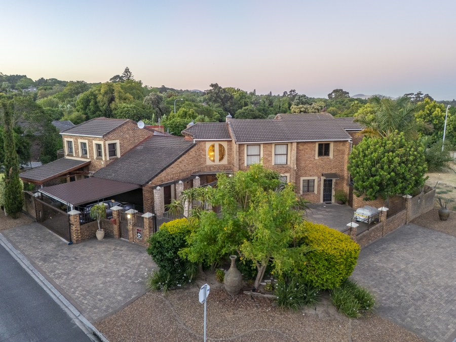 7 Bedroom Property for Sale in Eversdal Western Cape